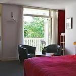 Szálloda Adriaen Ostade 3*